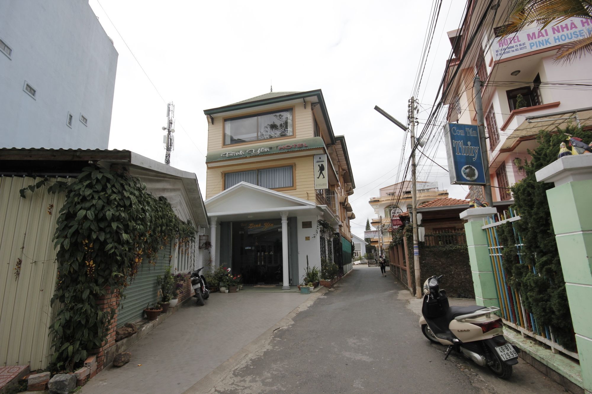 Binh Yen Hotel Да Лат Екстериор снимка